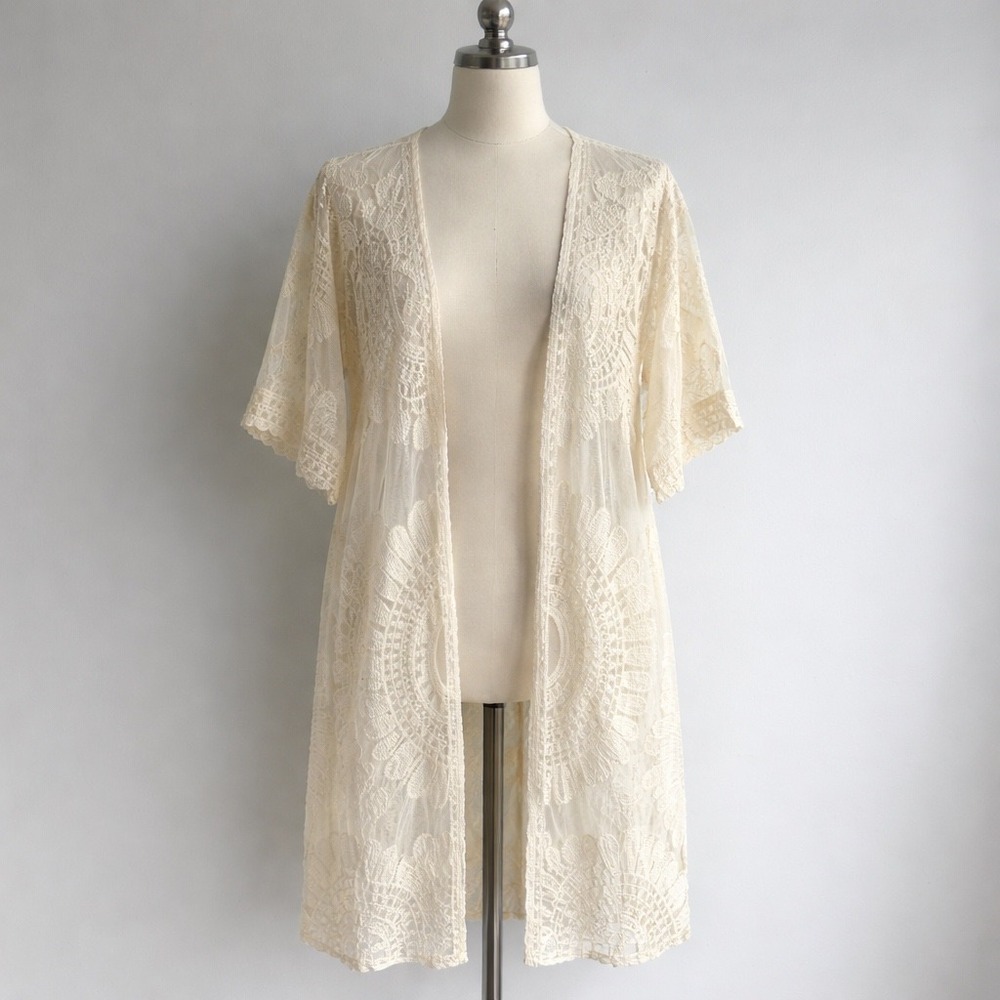 Boho Lace Kimono Medium Cream Cardigan Festival Coastal Cowgirl Coverup Cottage